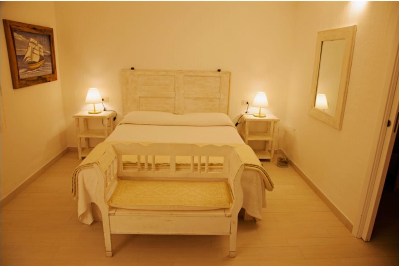 Cento Ulivi B&B Golfo Aranci Exteriör bild