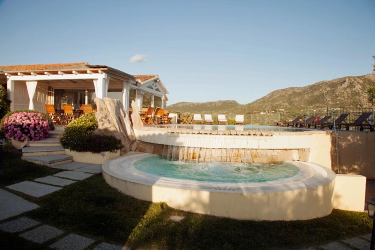 Cento Ulivi B&B Golfo Aranci Exteriör bild