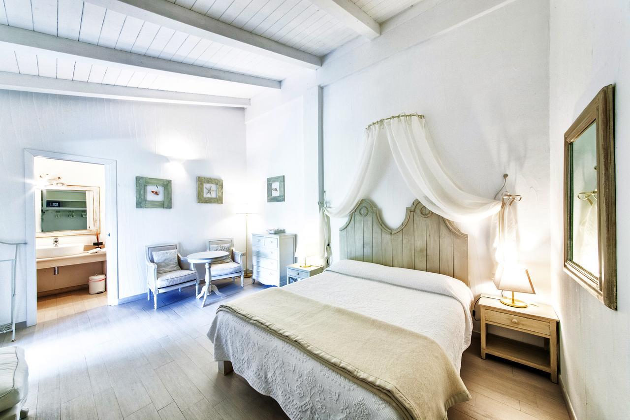 Cento Ulivi B&B Golfo Aranci Exteriör bild